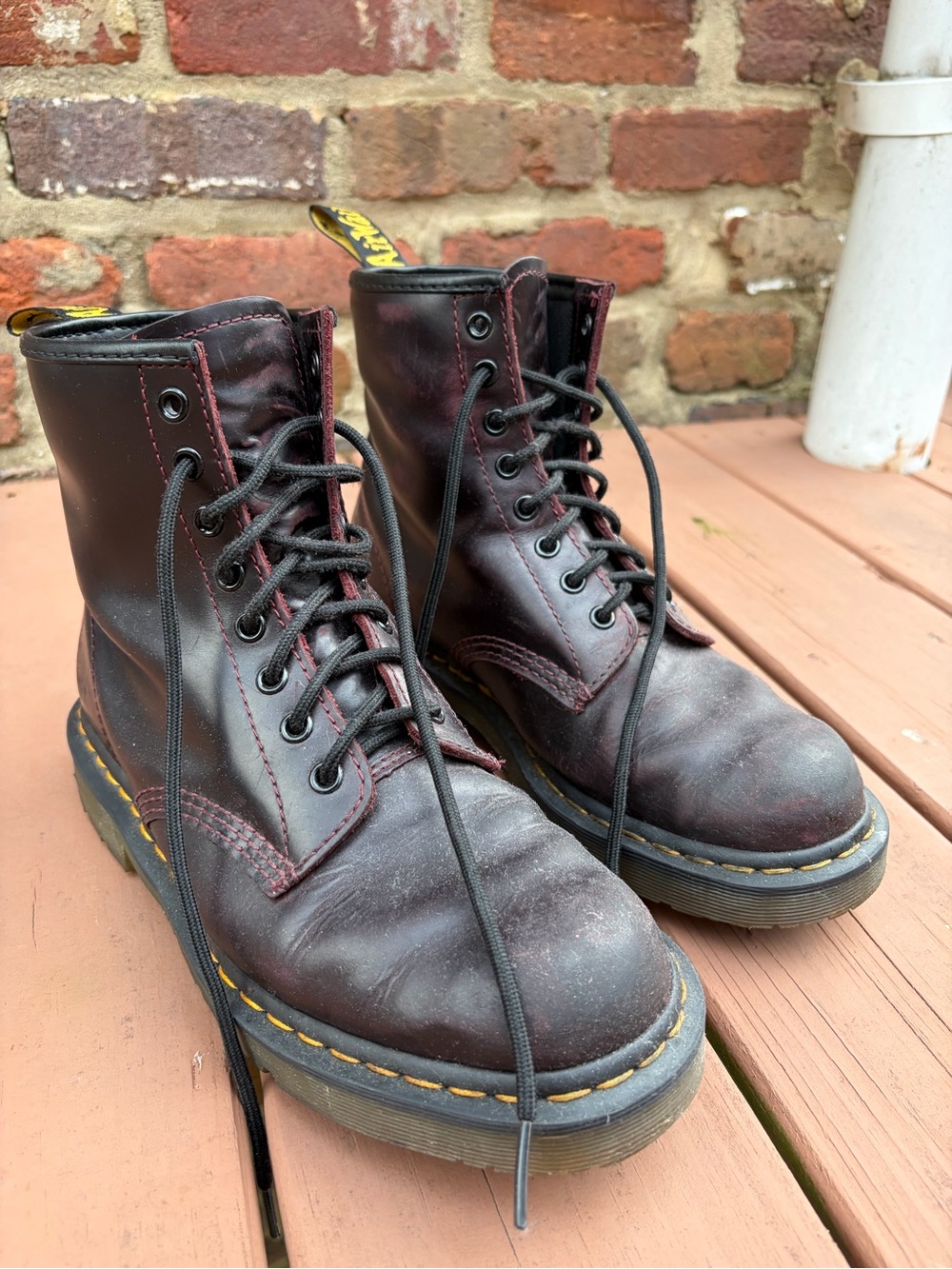 Men’s Size 9 Non-Slip Doc Martens